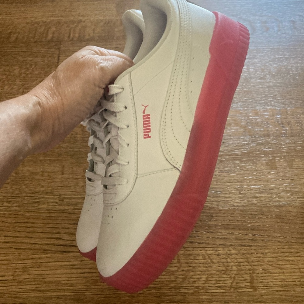 Puma White and Pink Sneakers LIKE NEW! - Picture 10 of 10